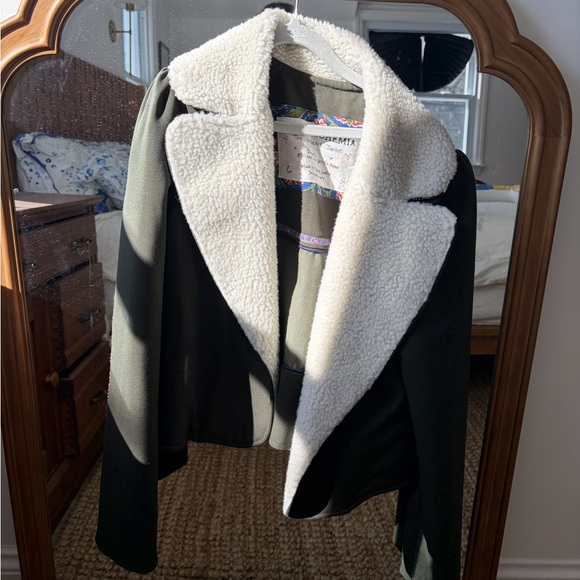 Alix Of Bohemia “The Earhart” Green Wool Jacket with Sherpa Lining - Picture 2 of 4